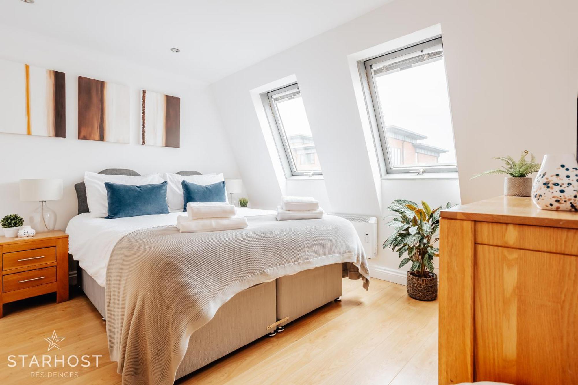 Central 3 Bed Apartment At Regents Court, Newbury Newbury  Exterior foto
